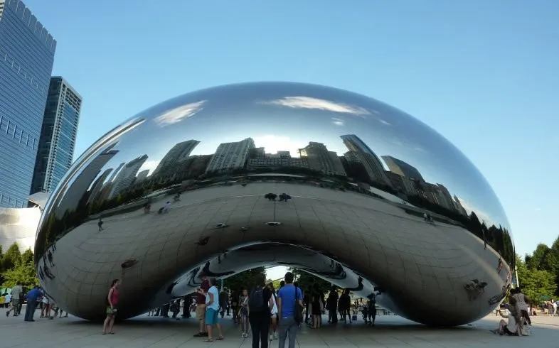 Cloud Gate metallic sculpture in Chicago